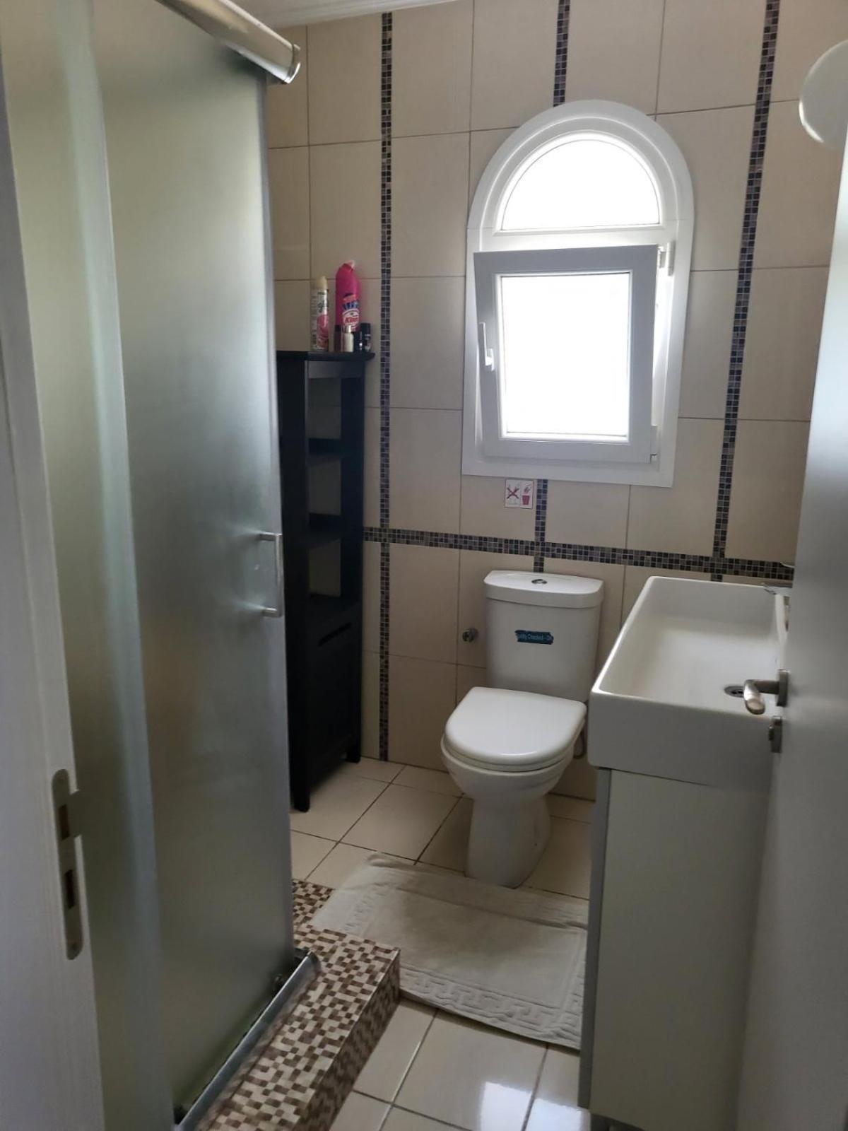 Villa Neyla Four Bedroom Coral Bay Beach Front المظهر الخارجي الصورة