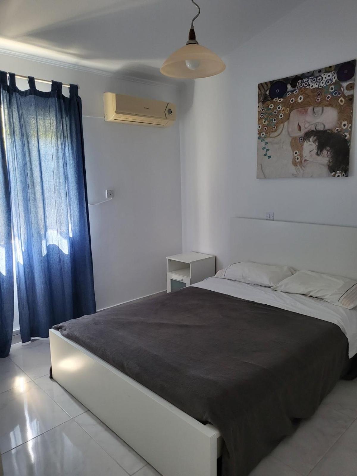 Villa Neyla Four Bedroom Coral Bay Beach Front المظهر الخارجي الصورة